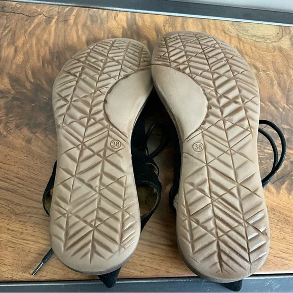 Miz Mooz Fond Gladiator Black Leather Lace Up Sandal, New in Box, EU Size 38